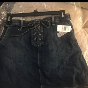 Vince Camuto Jean skirt size 30